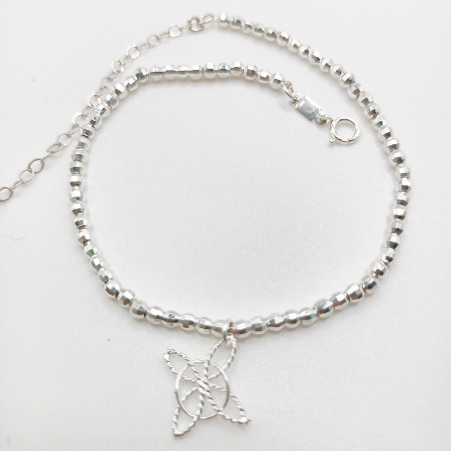 Pulsera Para El Pie De Bolita Facetadas Y Nudo De Bruja En Plata .925