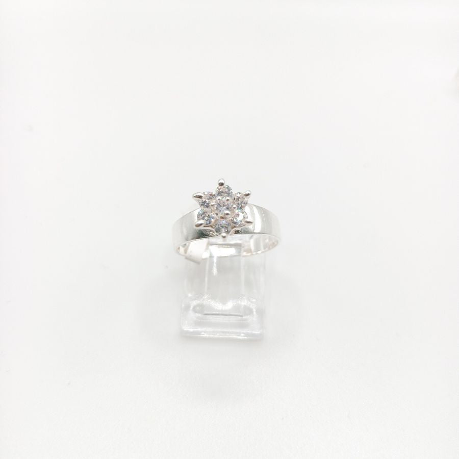 Anillo roseta circonitas transparentes