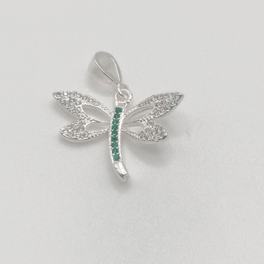 Dije Libélula Con Circonia Al Centro En Verde Esmeralda Y Circonia Trasparente En Alas 2.7cm Largo2.4cm Ancho